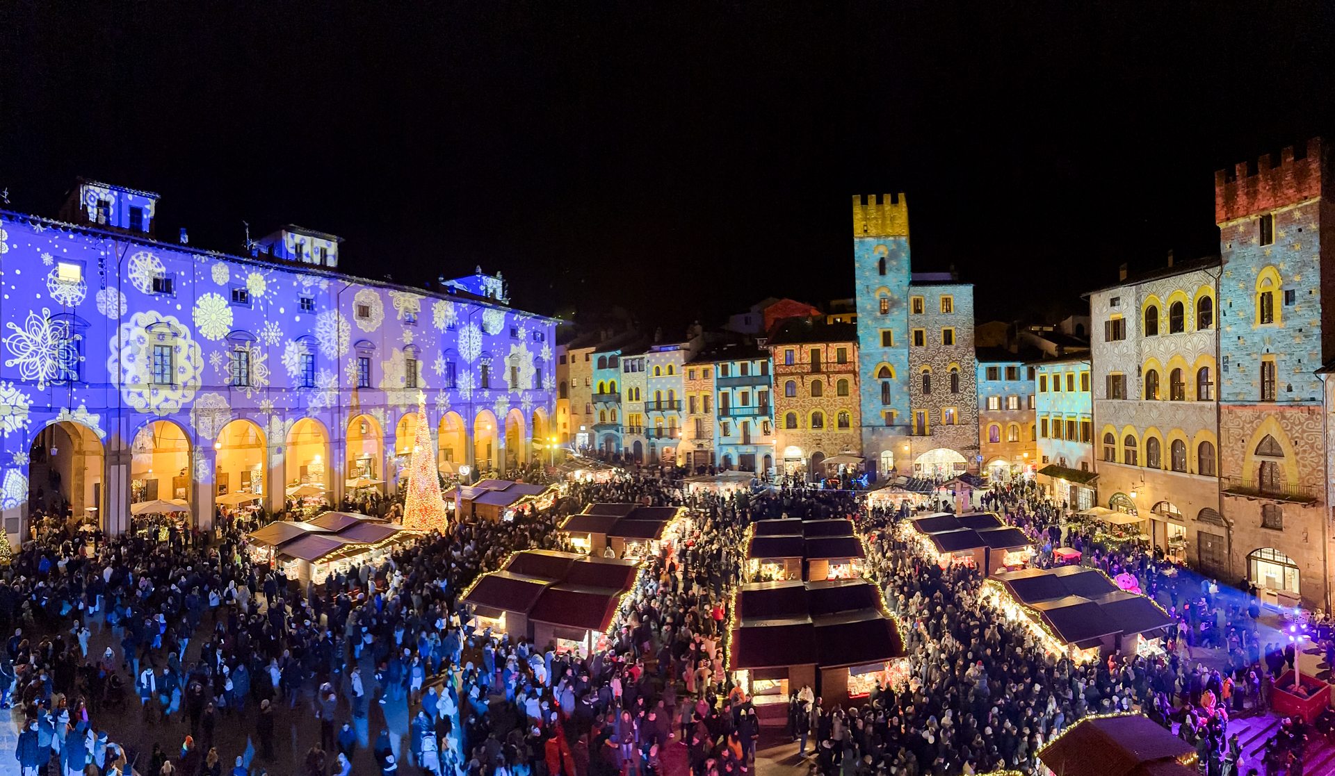 NUOVO GRANDE WEEKEND AI MERCATINI DI NATALE DI AREZZO Mercatini Di